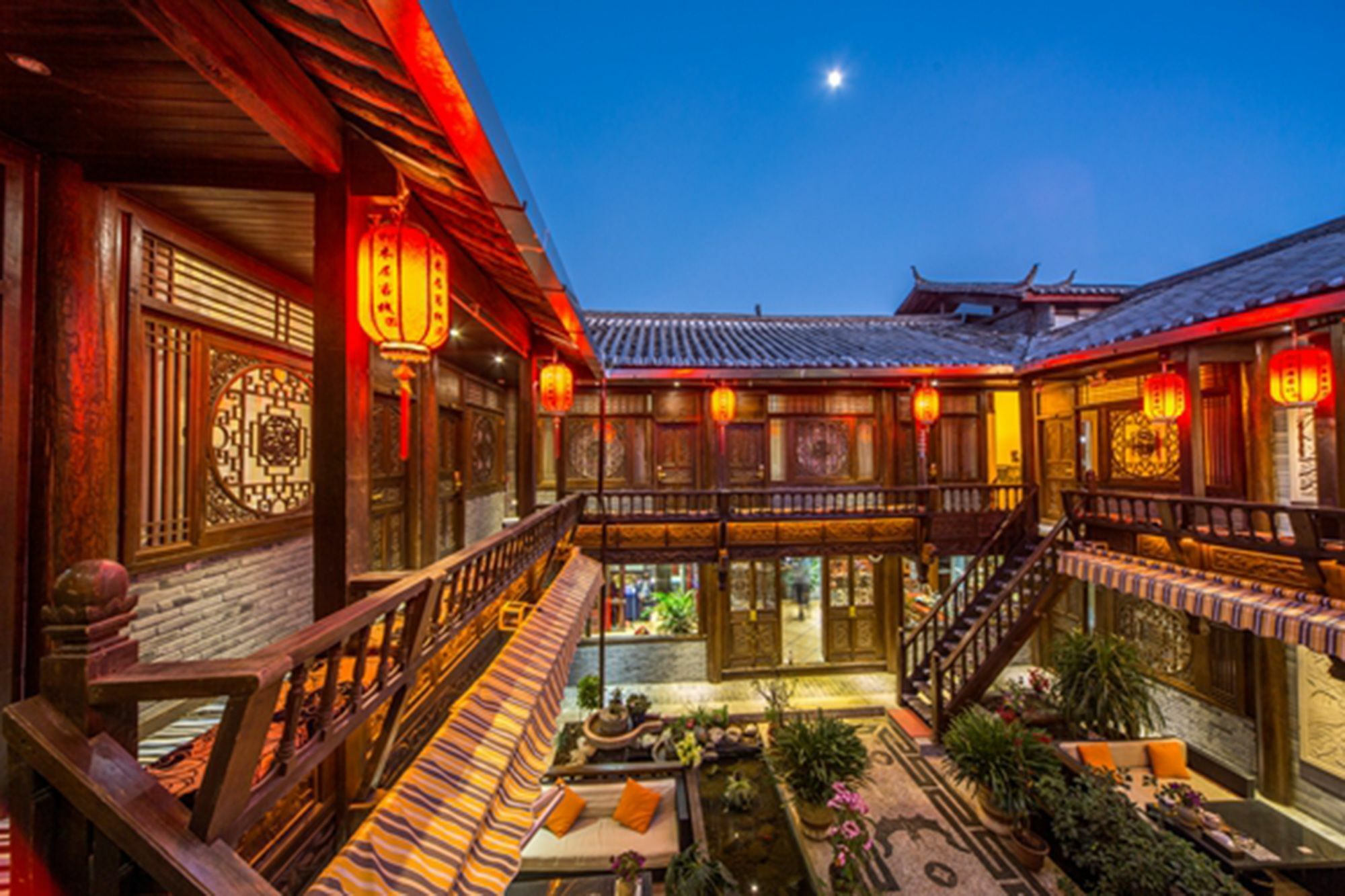 He Mu Ju Inn Zhongyi Branch ليجيانغ المظهر الخارجي الصورة